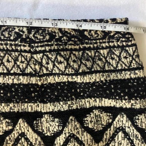 Cute Romeo & Juliet Couture skirt with fun fringe - Picture 10 of 13